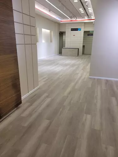 התקנת פרקט במשרד